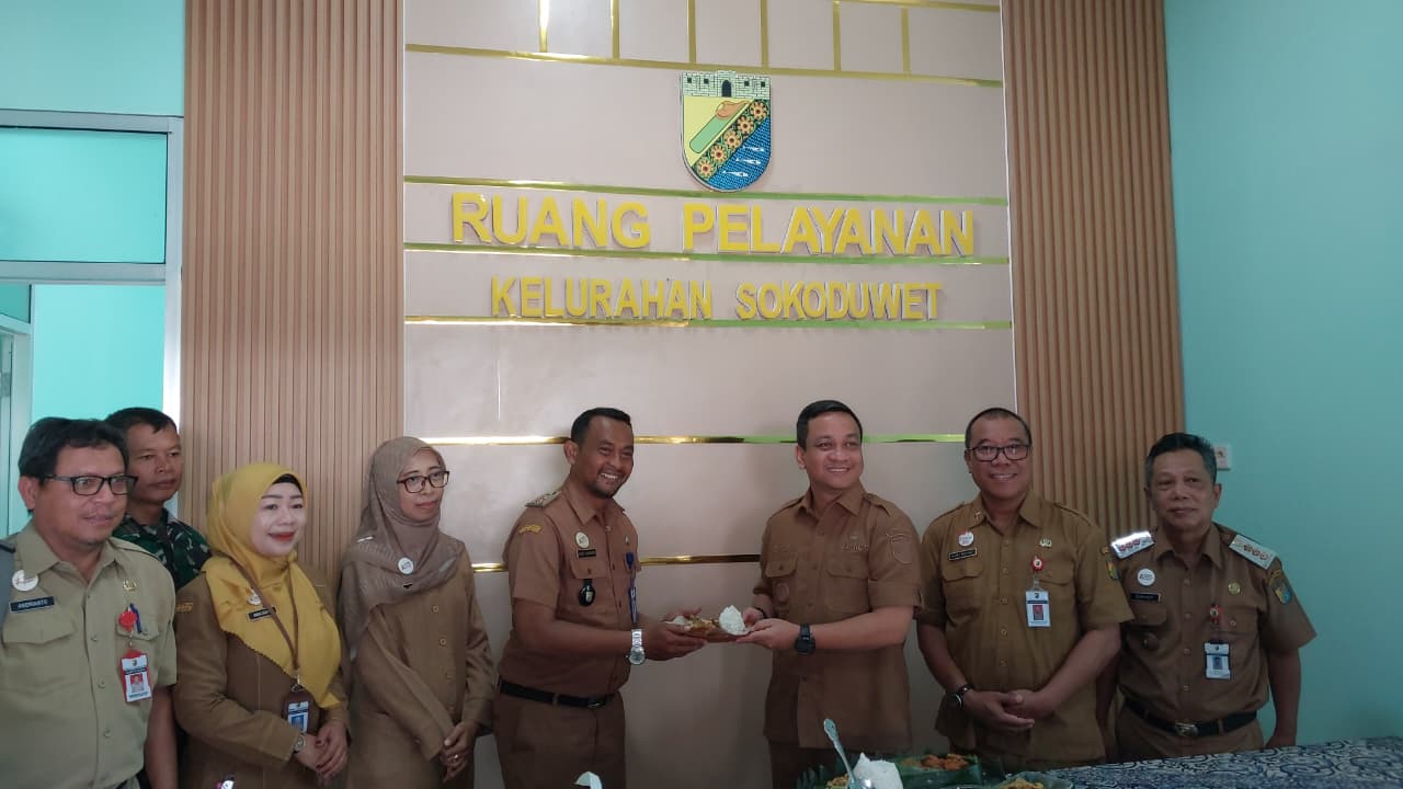 Wali Kota Resmikan Kantor Baru Kelurahan Sokoduwet Wali Kota Resmikan Kantor Baru Kelurahan Sokoduwet